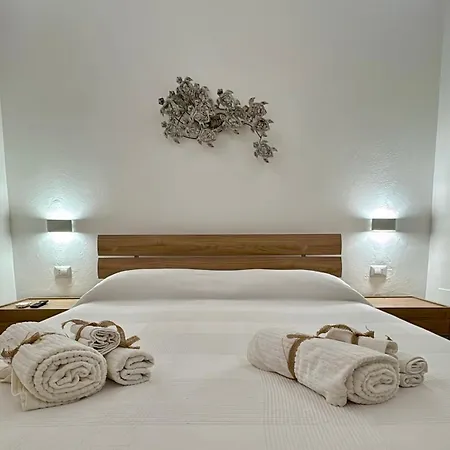 La Maschera Daire Tropea